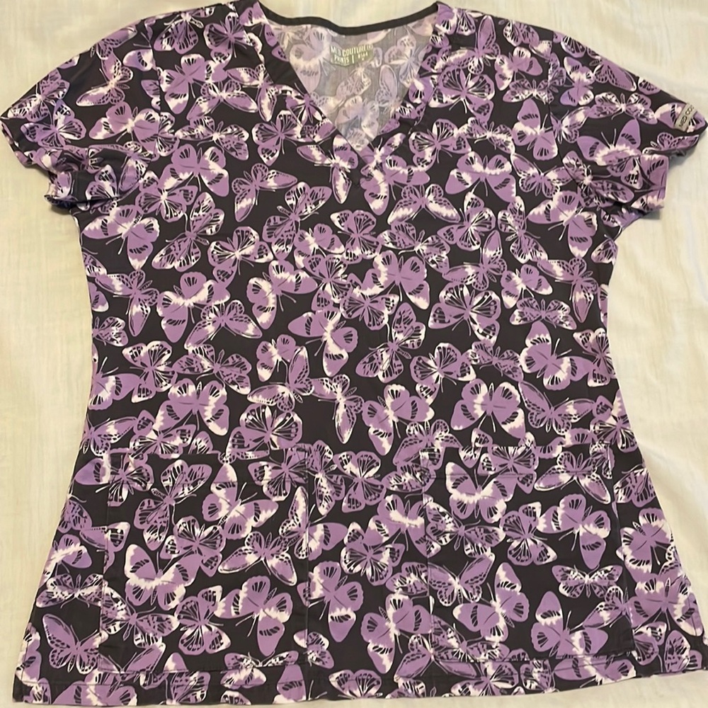 Clear out sale! Med Couture Prints Scrub Top Gray and Lavender Butterfly Print.